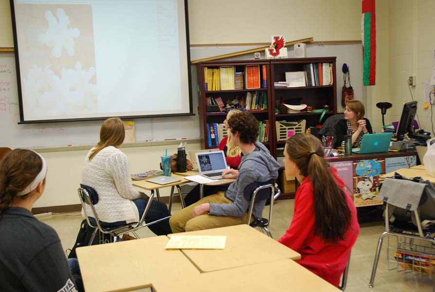 Working hard, the stuco dance comitee, has a seminar meeting to start planning WPA. In stuco there are three comittees, the dance, special events and service committee. The dance comittee is incharge of all the dances and the decorations and themes for the dances. 