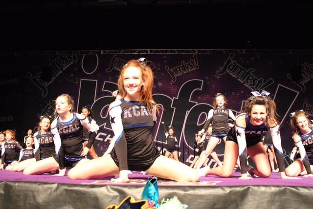 Emma Elliott competing at Jamfest Nationals with her team.
