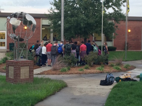 Making a circle, students of FCA and Club 121 performed an annual event, praying for their school, friends, and family