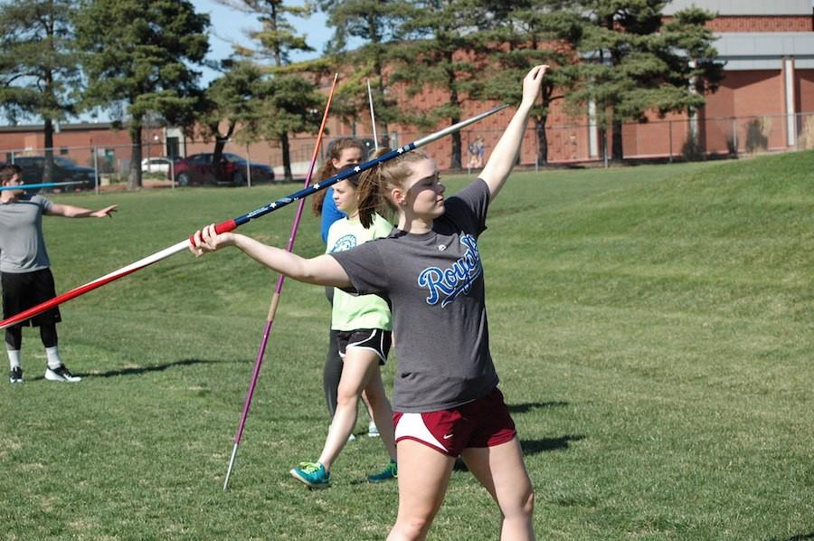 Sophomore+Dottie+Powell+gets+ready+to+throw+a+javelin+at+track+and+field+practice.