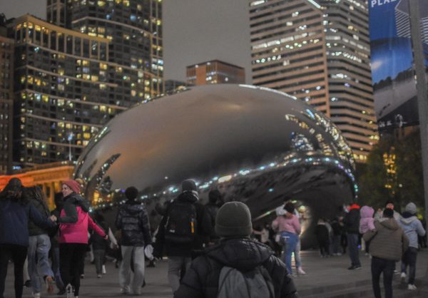 Running with excitement, the South debate team approaches the Bean in Chicago, Illinois. After lunch, over an hour of driving, and a thirty minute walk through the city, they finally made it the day before the Glenbrooks Speech & Debate Tournament, Nov 22. 
